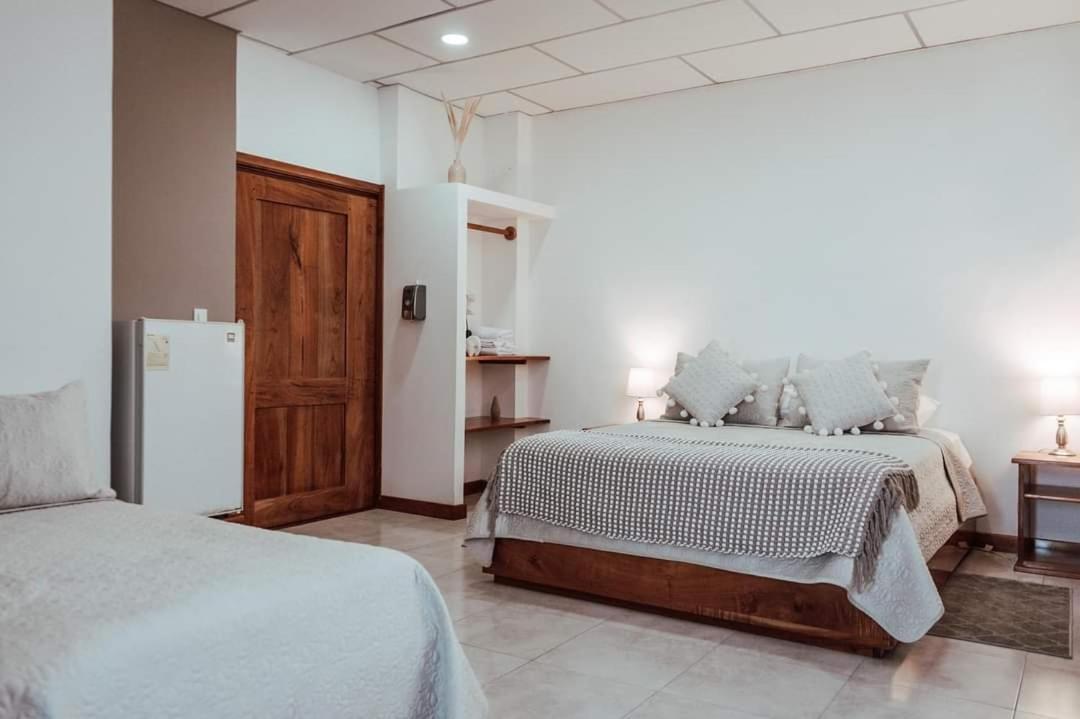 Hotel Ayre By Baltra Puerto Ayora  Buitenkant foto
