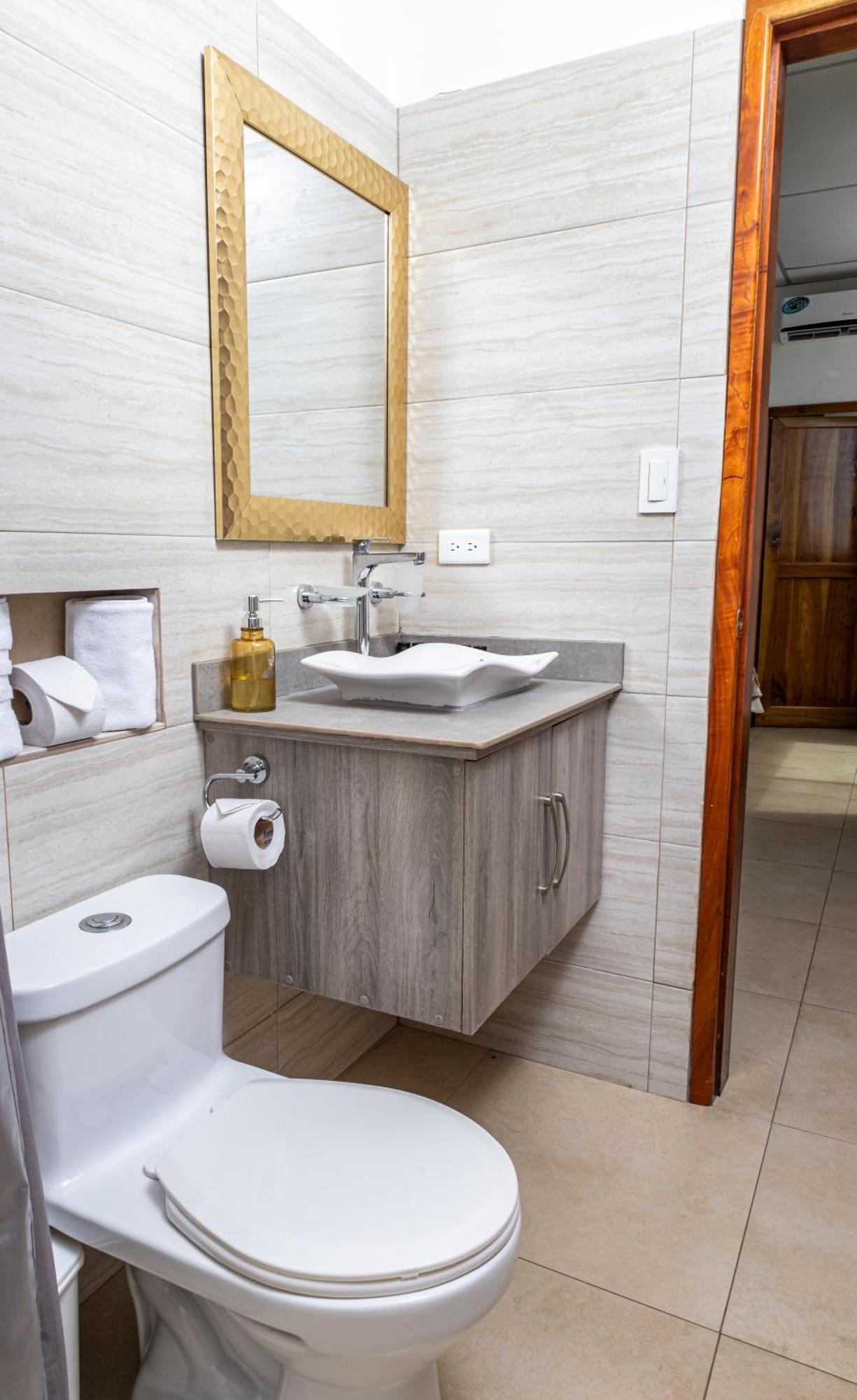 Hotel Ayre By Baltra Puerto Ayora  Buitenkant foto